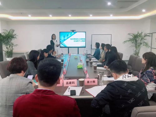 重慶市甘肅商會(huì)開(kāi)展 商務(wù)禮儀 與 企業(yè)保險(xiǎn)資產(chǎn)規(guī)劃 活動(dòng)